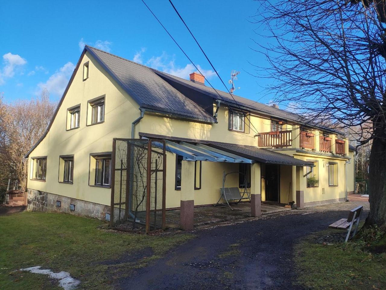 Na Kopci 84 Apartman Stare Krecany Kültér fotó
